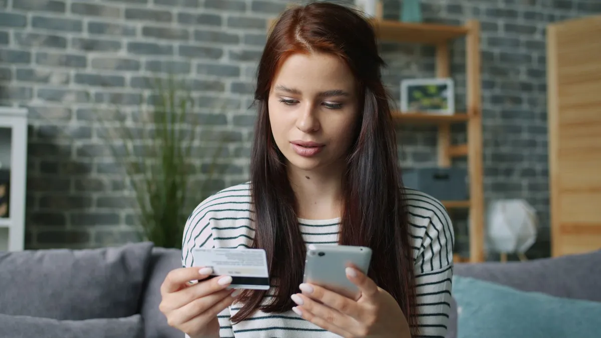 Contact Payday Loans Hamilton, Hamilton